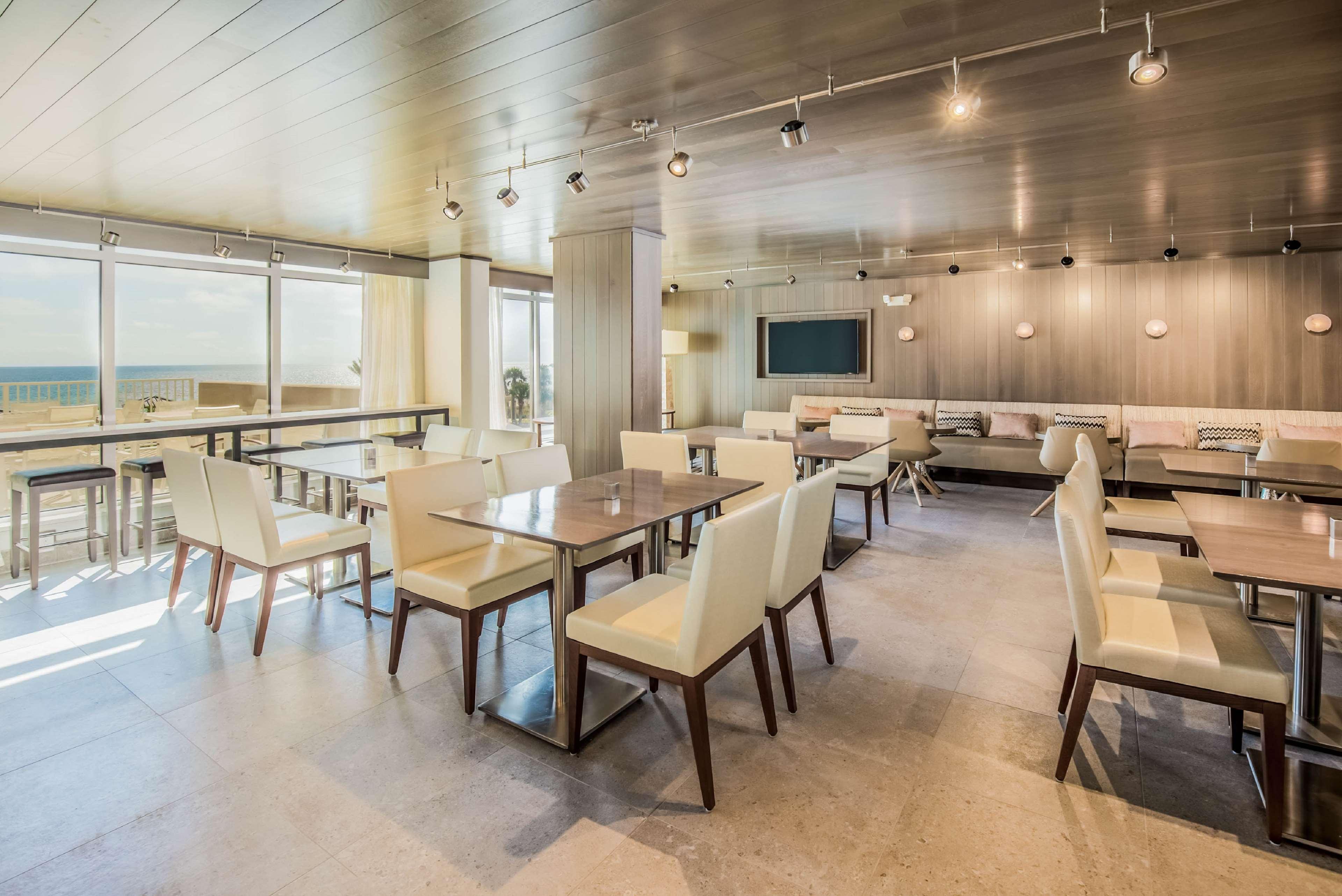 Hilton Pensacola Beach Εξωτερικό φωτογραφία